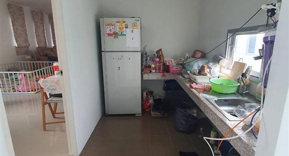 À vendre 3 chambres maison à Bang Khun Thian, Bangkok