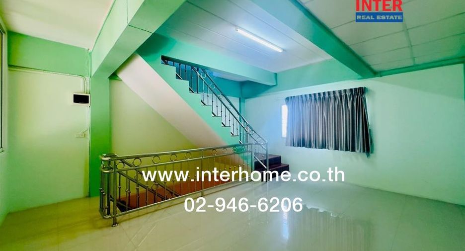 Local comercial en venta de 3 habitaciones en Mueang Samut Sakhon, Samut Sakhon