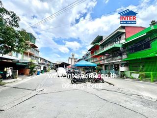 For sale 9 bedrooms retail Space in Din Daeng, Bangkok