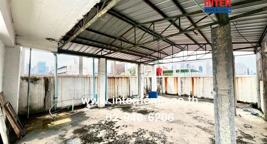 For sale 9 bedrooms retail Space in Din Daeng, Bangkok