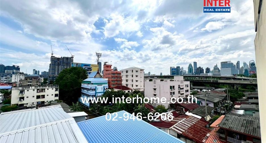 For sale 9 bedrooms retail Space in Din Daeng, Bangkok