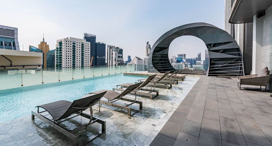 For rent そして for sale 2 ベッドルーム condo in Khlong Toei, Bangkok
