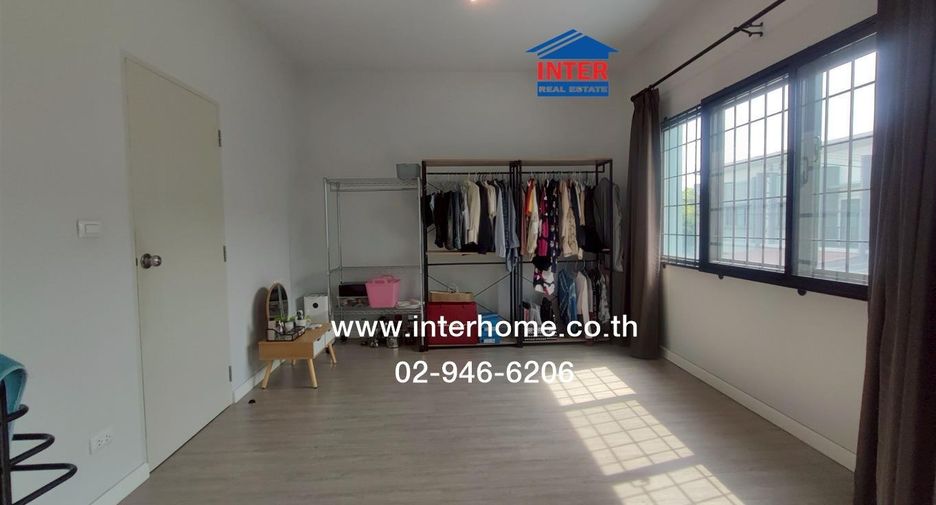 For sale 3 bedrooms townhouse in Pak Kret, Nonthaburi