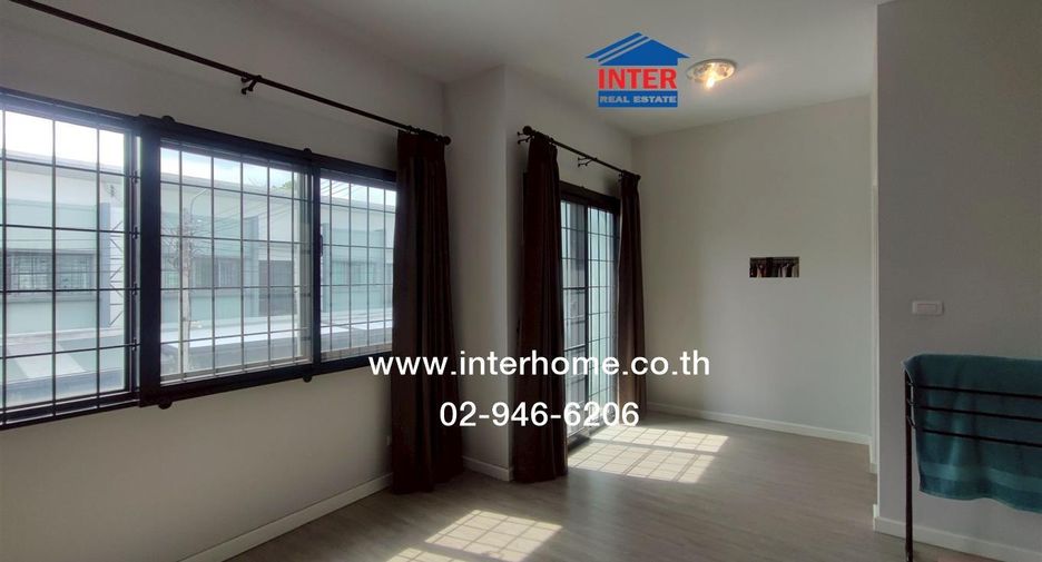 For sale 3 bedrooms townhouse in Pak Kret, Nonthaburi