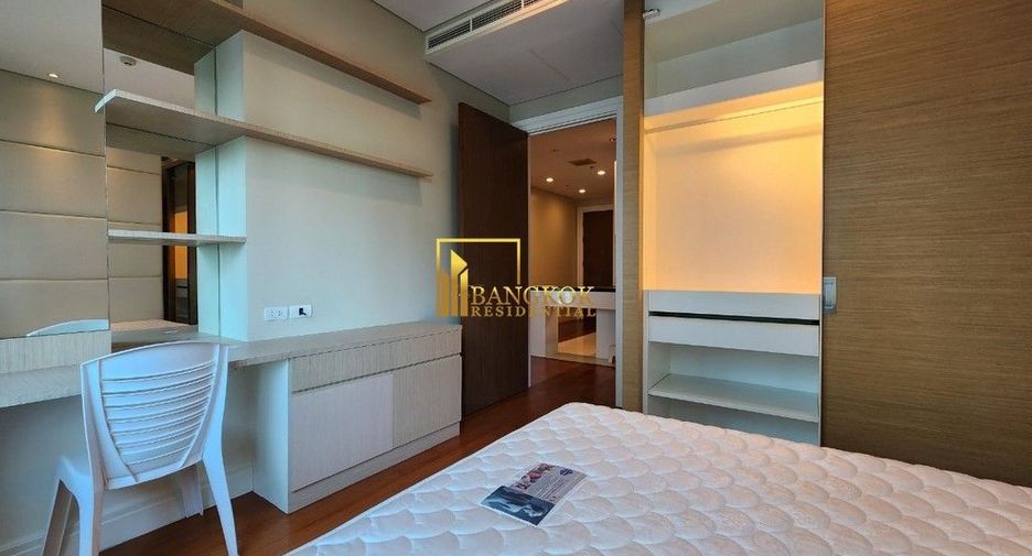 Condo en alquiler y en venta de 2 habitaciones en Khlong Toei, Bangkok