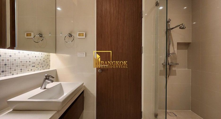 Condo en alquiler y en venta de 2 habitaciones en Khlong Toei, Bangkok