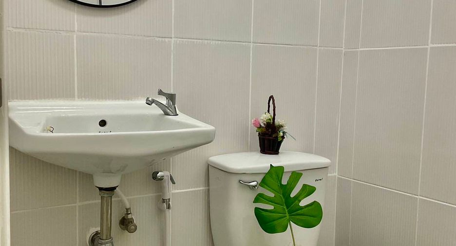 For sale 2 bedrooms condo in Bang Khun Thian, Bangkok