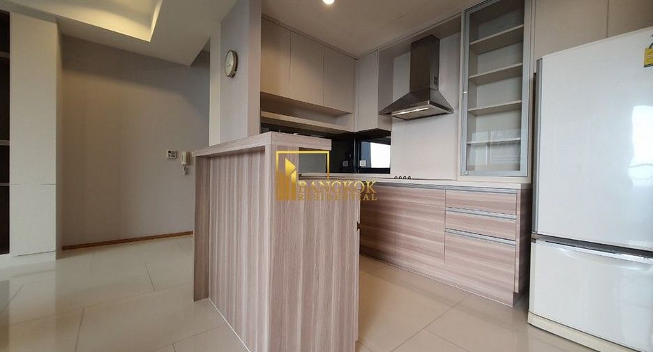 For rent and for sale 2 bedrooms condo in Khlong Toei, Bangkok