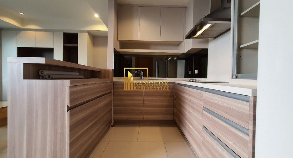 For rent and for sale 2 bedrooms condo in Khlong Toei, Bangkok