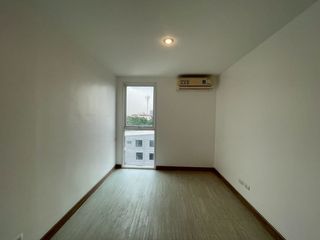For sale 1 bed condo in Watthana, Bangkok
