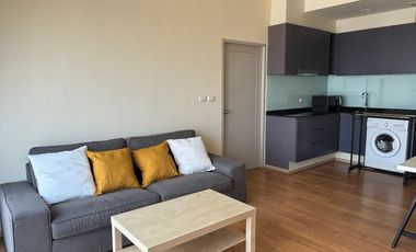 For sale 1 bed condo in Khlong Toei, Bangkok