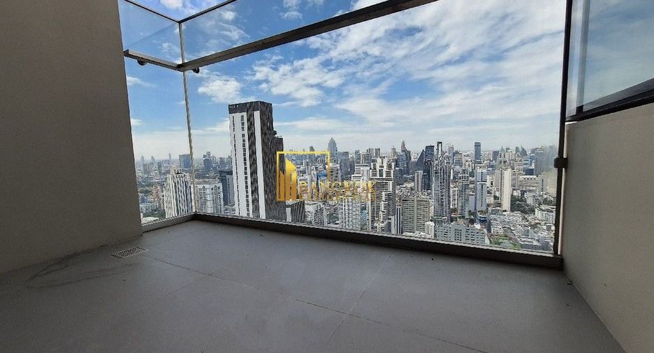 Condo en alquiler y en venta de 2 habitaciones en Watthana, Bangkok