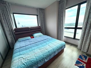 For sale 2 bedrooms condo in Mueang Samut Prakan, Samut Prakan