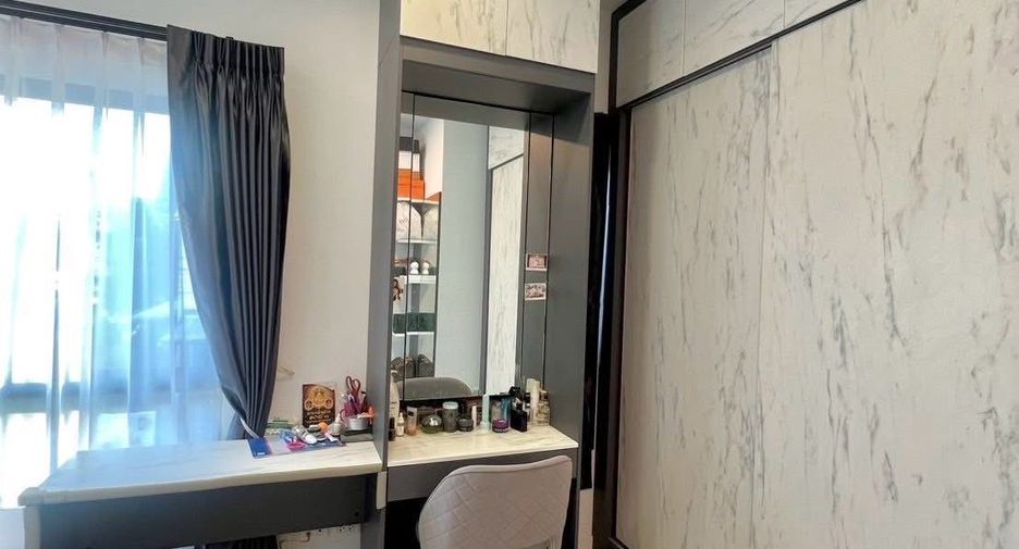 Casa adosada en venta de 3 habitaciones en Bang Yai, Nonthaburi
