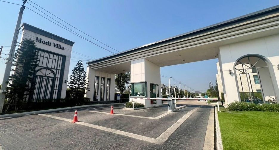 Casa adosada en venta de 3 habitaciones en Bang Yai, Nonthaburi