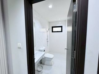 Casa en alquiler y en venta de 3 habitaciones en Thanyaburi, Pathum Thani