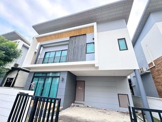 Casa en alquiler y en venta de 3 habitaciones en Thanyaburi, Pathum Thani