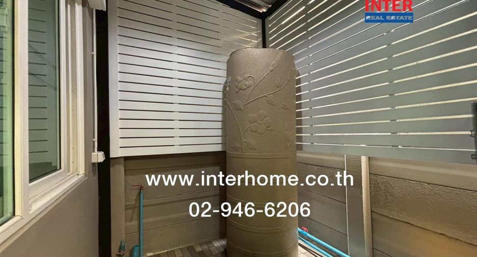 For sale 3 bedrooms townhouse in Don Mueang, Bangkok