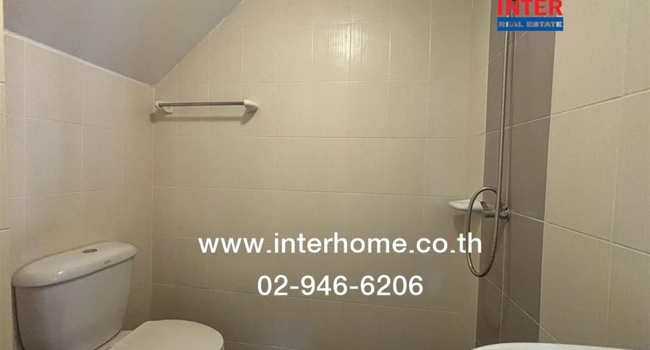 For sale 3 bedrooms townhouse in Don Mueang, Bangkok
