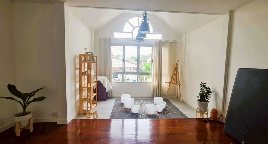 À vendre 3 chambres maison à Saphan Sung, Bangkok