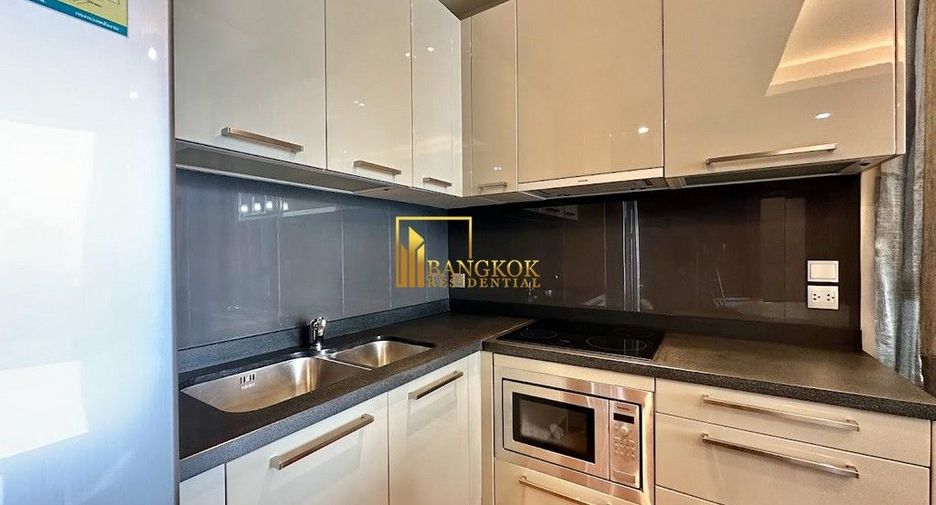 For rent and for sale 2 bedrooms condo in Watthana, Bangkok