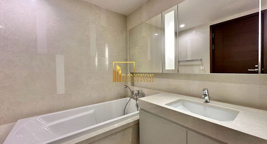 For rent and for sale 2 bedrooms condo in Watthana, Bangkok