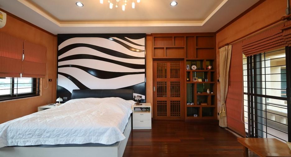 À vendre 4 chambres maison à Bang Lamung, Chonburi