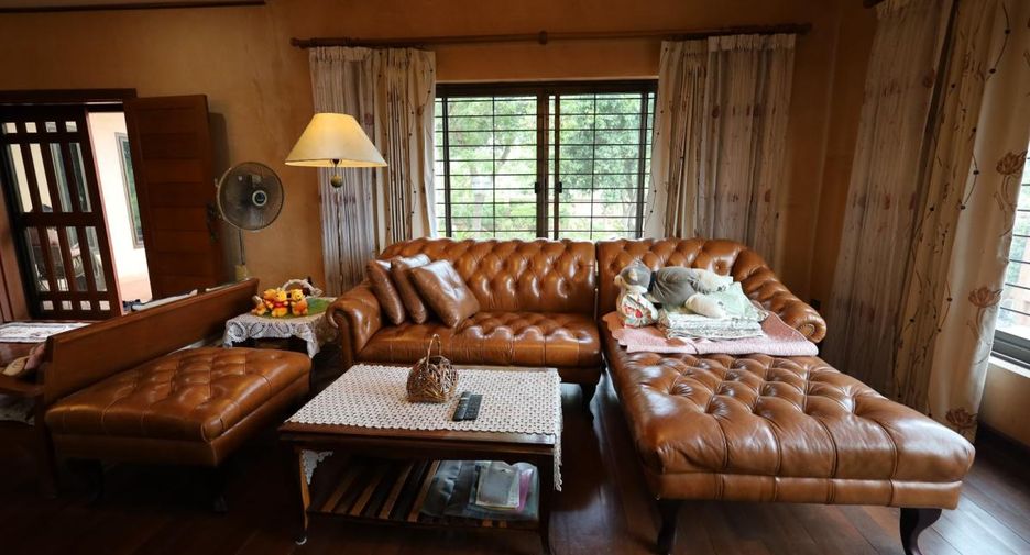 À vendre 4 chambres maison à Bang Lamung, Chonburi