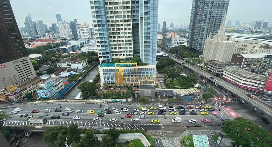Wohnung zur Miete und zum Kauf mit 2 Zimmer in Watthana, Bangkok