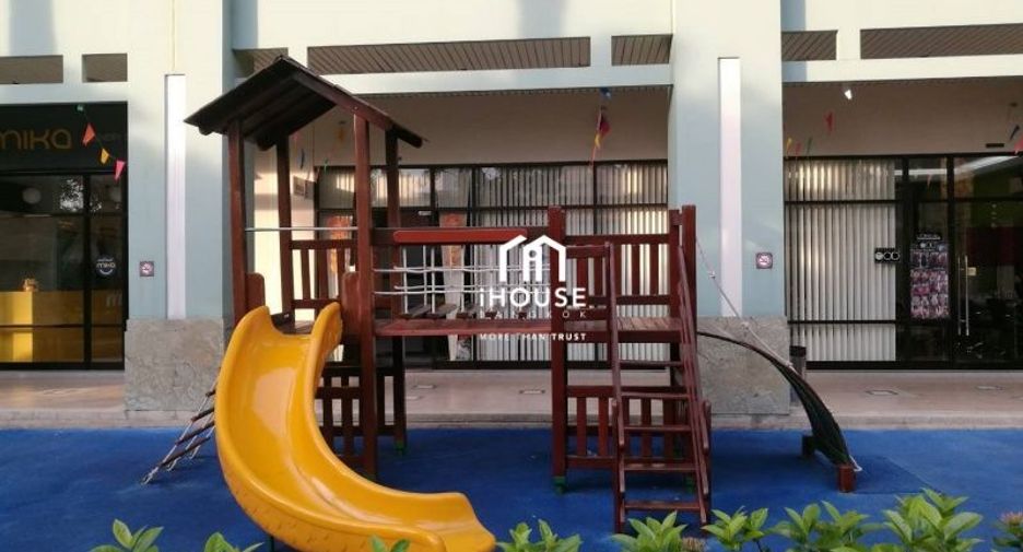 Condo en venta de 1 habitaciones en Yan Nawa, Bangkok