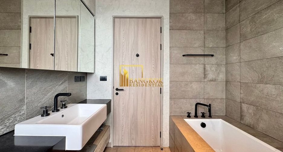 À louer et à vendre 2 chambres condo à Watthana, Bangkok