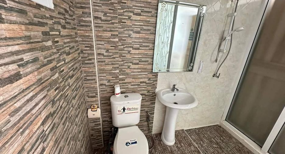 For sale 7 bedrooms hotel in Mueang Rayong, Rayong