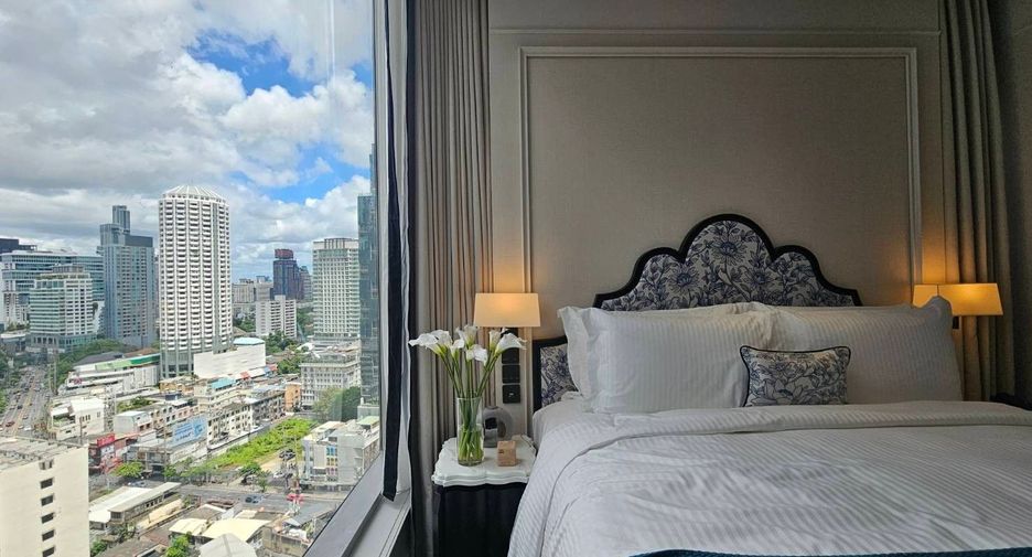 Apartamento con servicios en alquiler de 2 habitaciones en Khlong Toei, Bangkok
