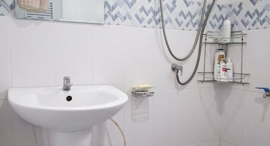 For sale 2 bedrooms townhouse in Mueang Chiang Mai, Chiang Mai