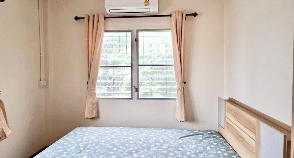 For sale 2 bedrooms townhouse in Mueang Chiang Mai, Chiang Mai
