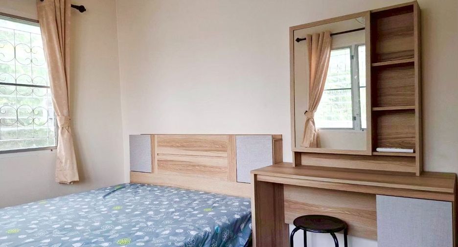 For sale 2 bedrooms townhouse in Mueang Chiang Mai, Chiang Mai