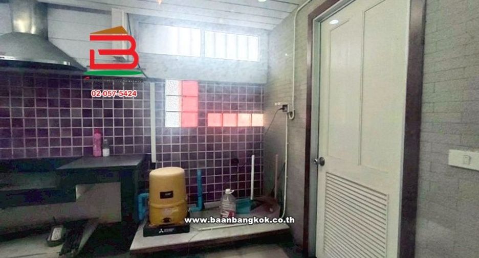 For sale 5 bedrooms condo in Lat Phrao, Bangkok