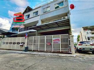 For sale 5 bedrooms condo in Lat Phrao, Bangkok