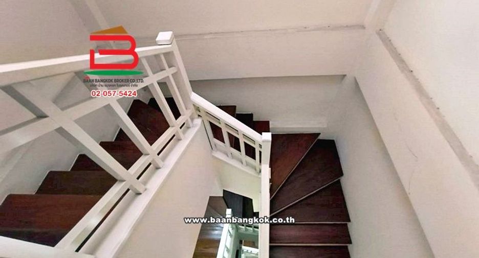 For sale 5 bedrooms condo in Lat Phrao, Bangkok