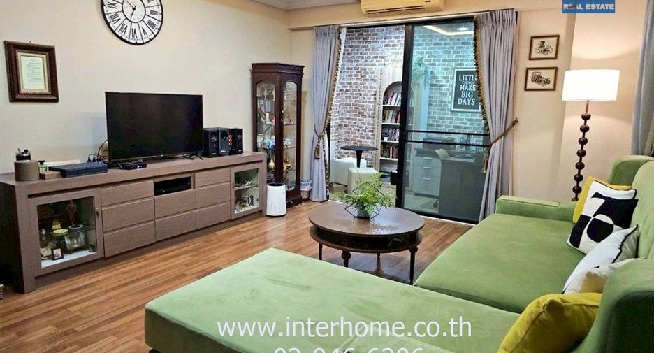 For sale 4 bedrooms house in Lam Luk Ka, Pathum Thani