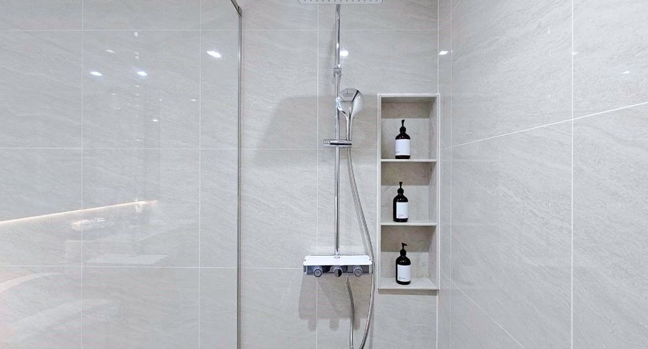 Apartamento con servicios en alquiler de 4 habitaciones en Khlong Toei, Bangkok