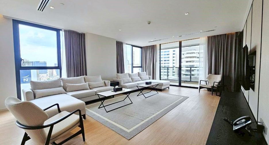Apartamento con servicios en alquiler de 4 habitaciones en Khlong Toei, Bangkok