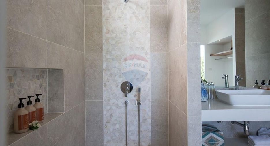 For sale 4 bedrooms villa in Ko Samui, Surat Thani
