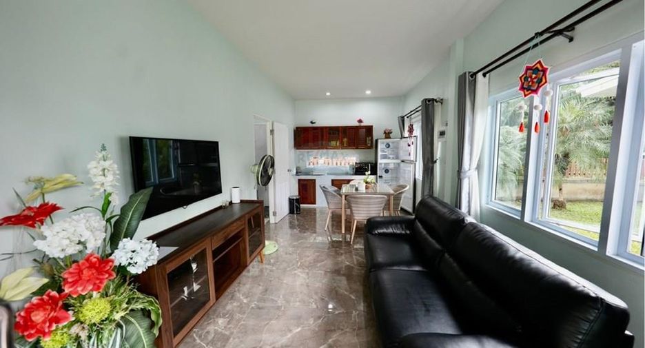 For sale 10 bedrooms retail Space in Khanom, Nakhon Si Thammarat