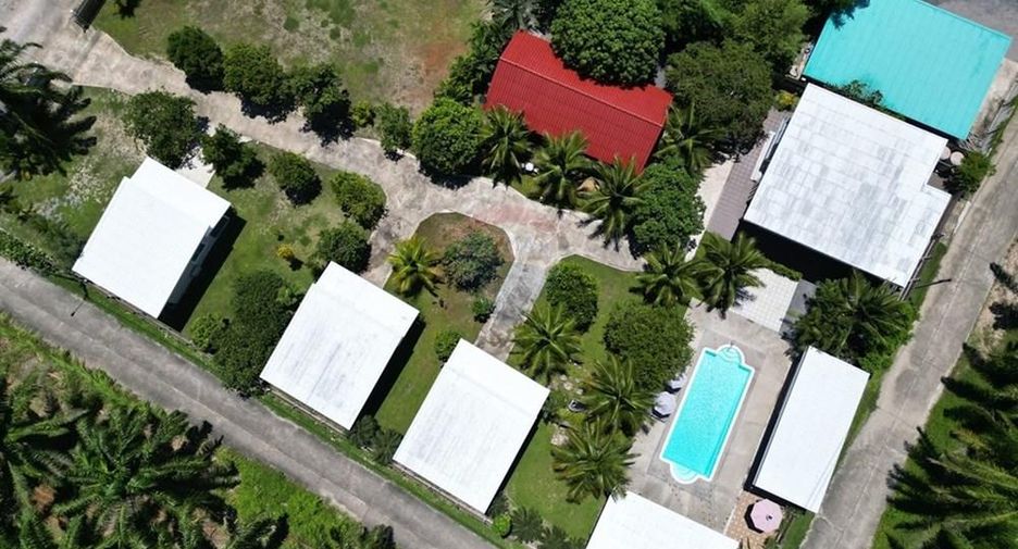 For sale 10 bedrooms retail Space in Khanom, Nakhon Si Thammarat
