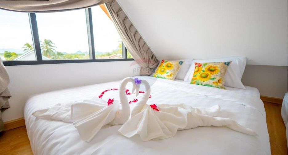 For sale 6 bedrooms villa in Khanom, Nakhon Si Thammarat