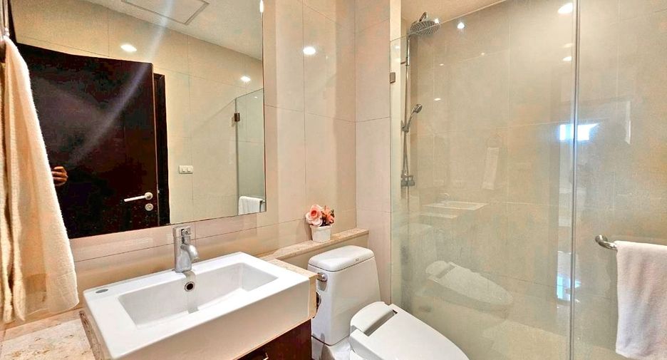 Apartment zur Miete mit 2 Zimmer in Khlong Toei, Bangkok