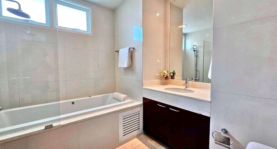 Apartment zur Miete mit 2 Zimmer in Khlong Toei, Bangkok