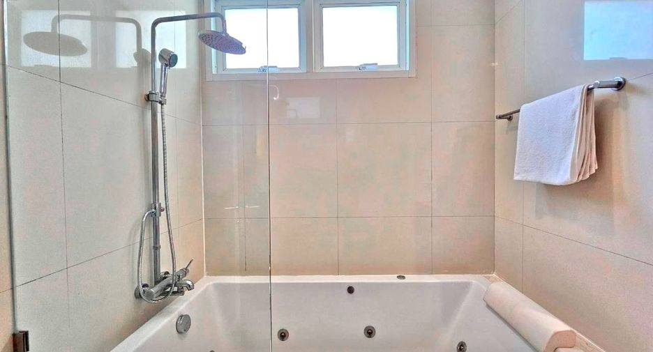 Apartment zur Miete mit 2 Zimmer in Khlong Toei, Bangkok
