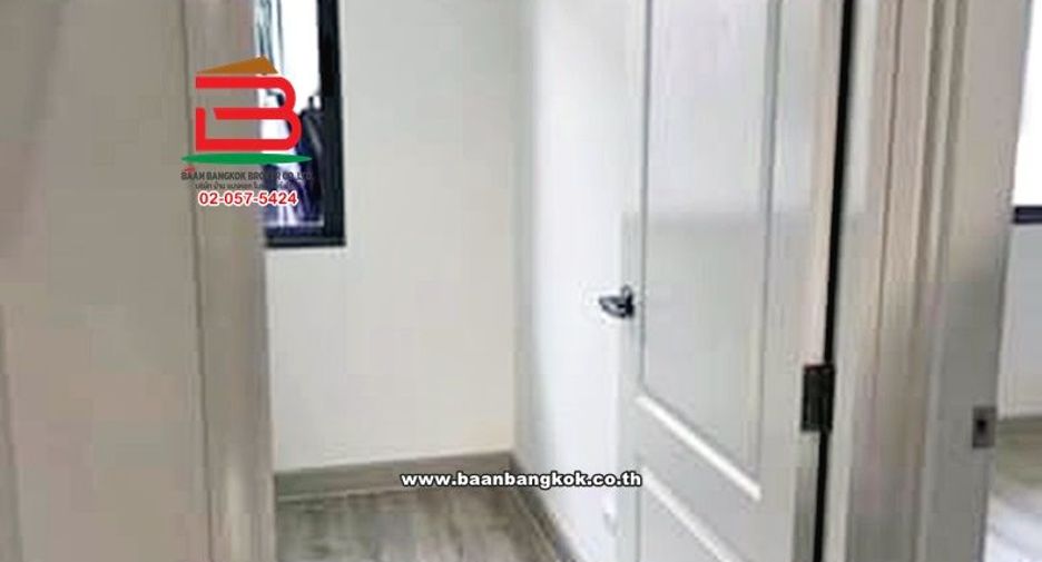 For sale 3 bedrooms townhouse in Lat Krabang, Bangkok